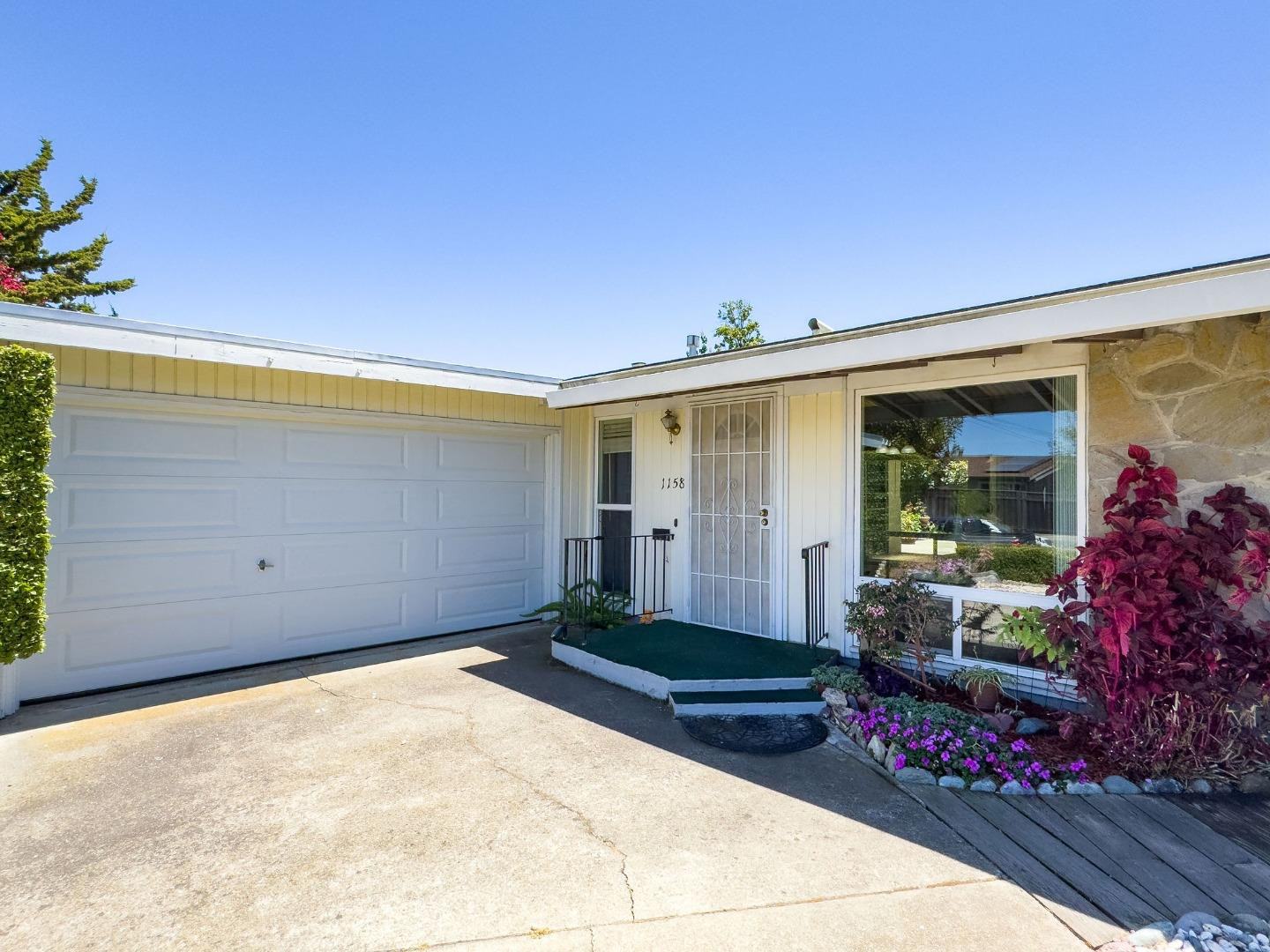 Property Listings in Hayward