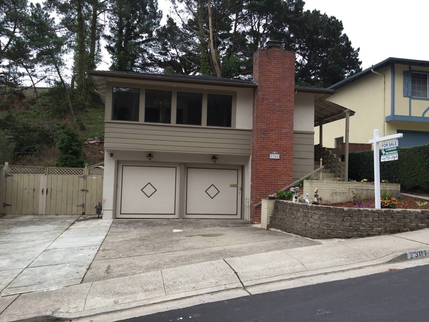 Real estate listings in SAN BRUNO