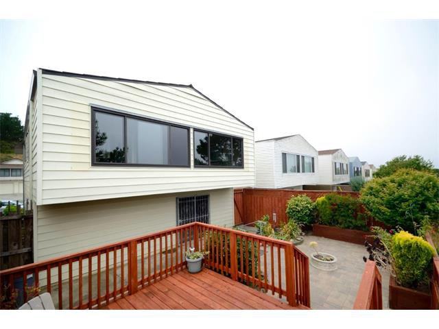 Real estate listings in Daly City
