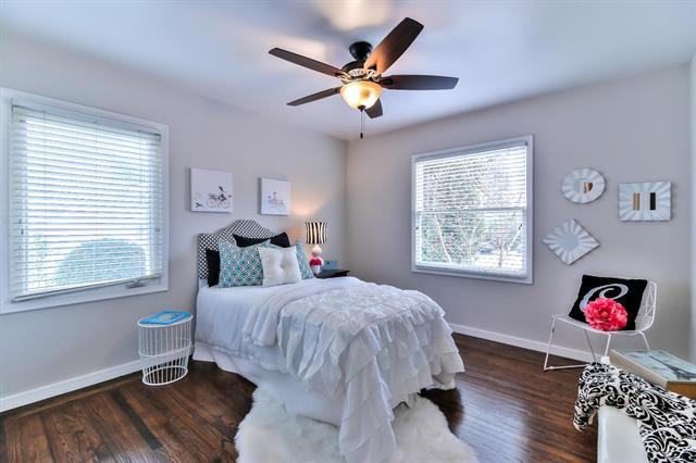 Real estate listings in Redwood City