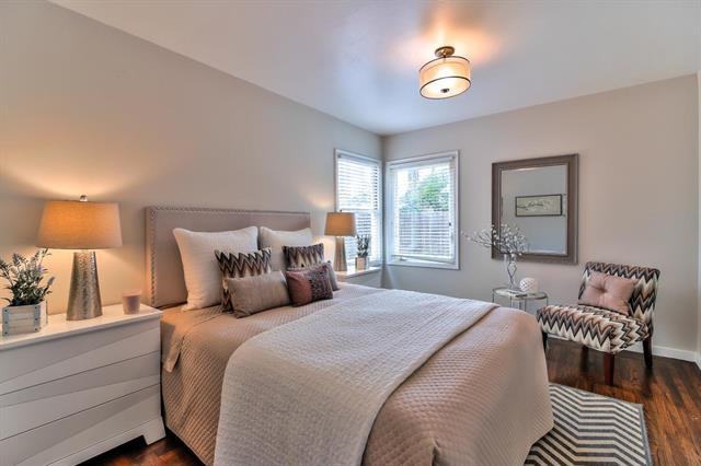 Real estate listings in Redwood City
