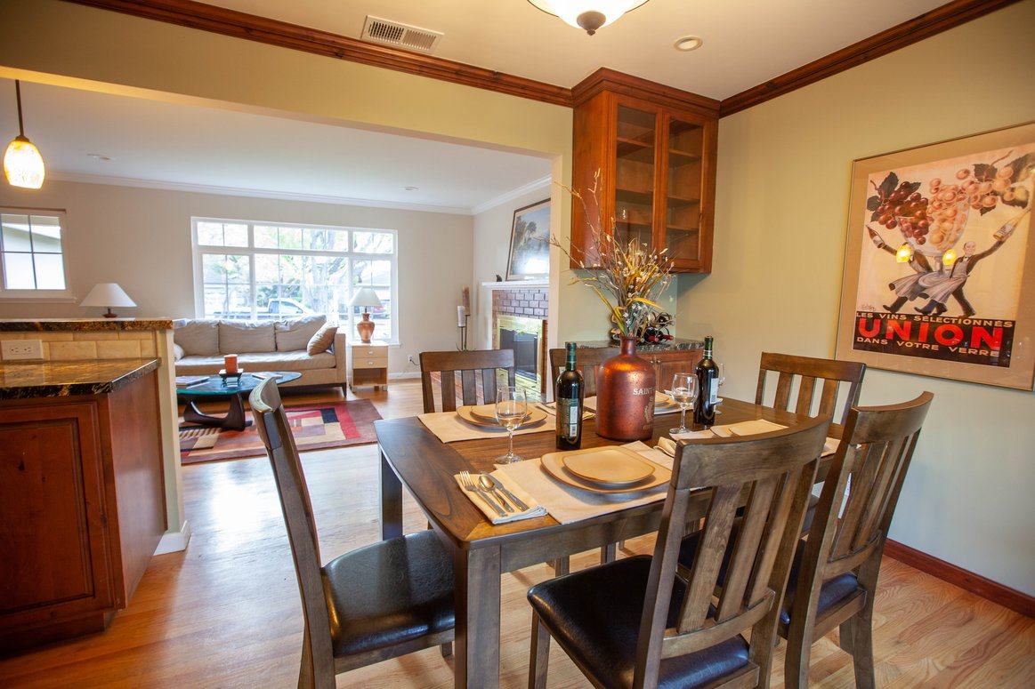 Property Listings in Redwood City