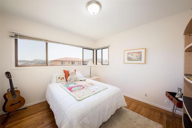 Real estate listings in Daly City
