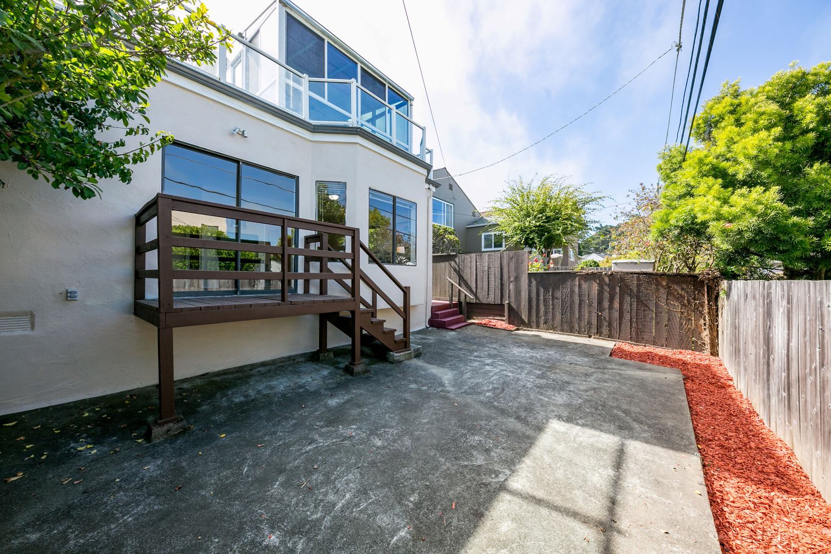 Real estate listings in Daly City