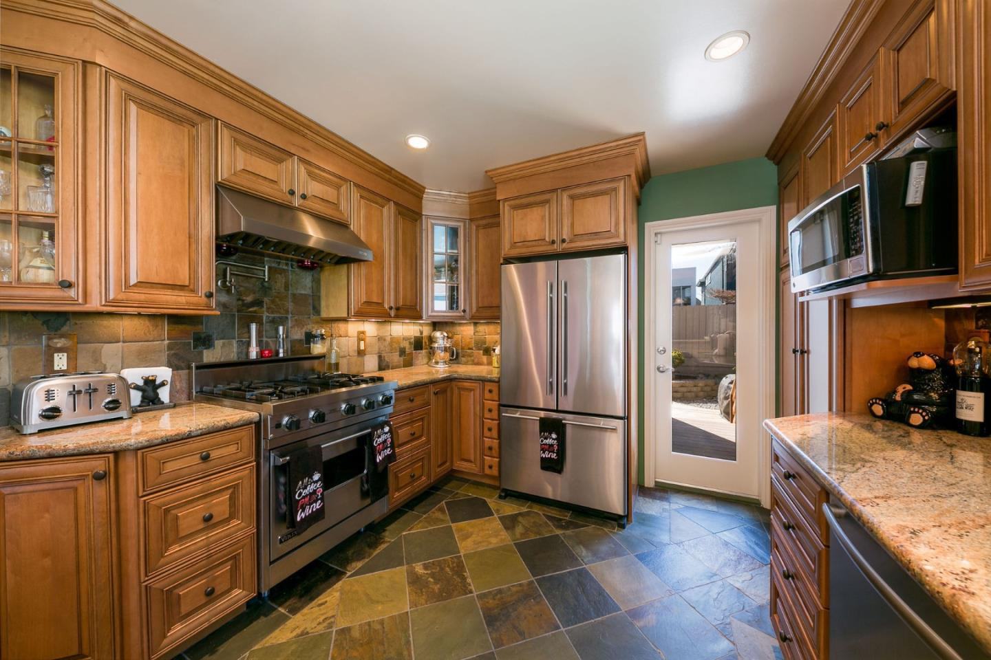 Property Listings in DALY CITY