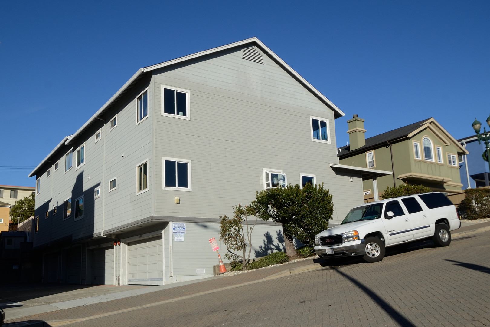Real estate in Colma