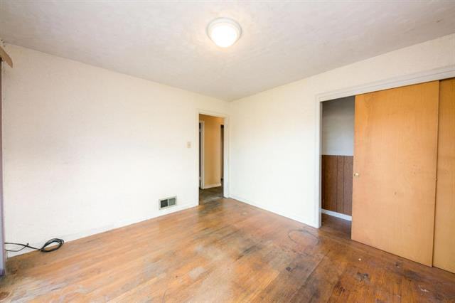 Real estate listings in San Mateo