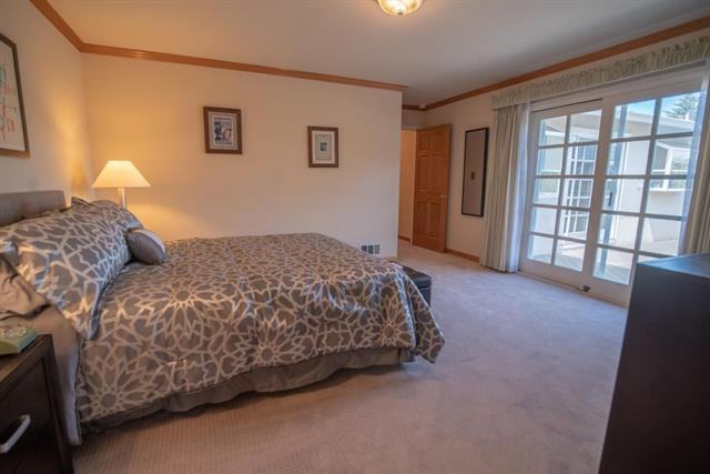 Real estate listings in Burlingame