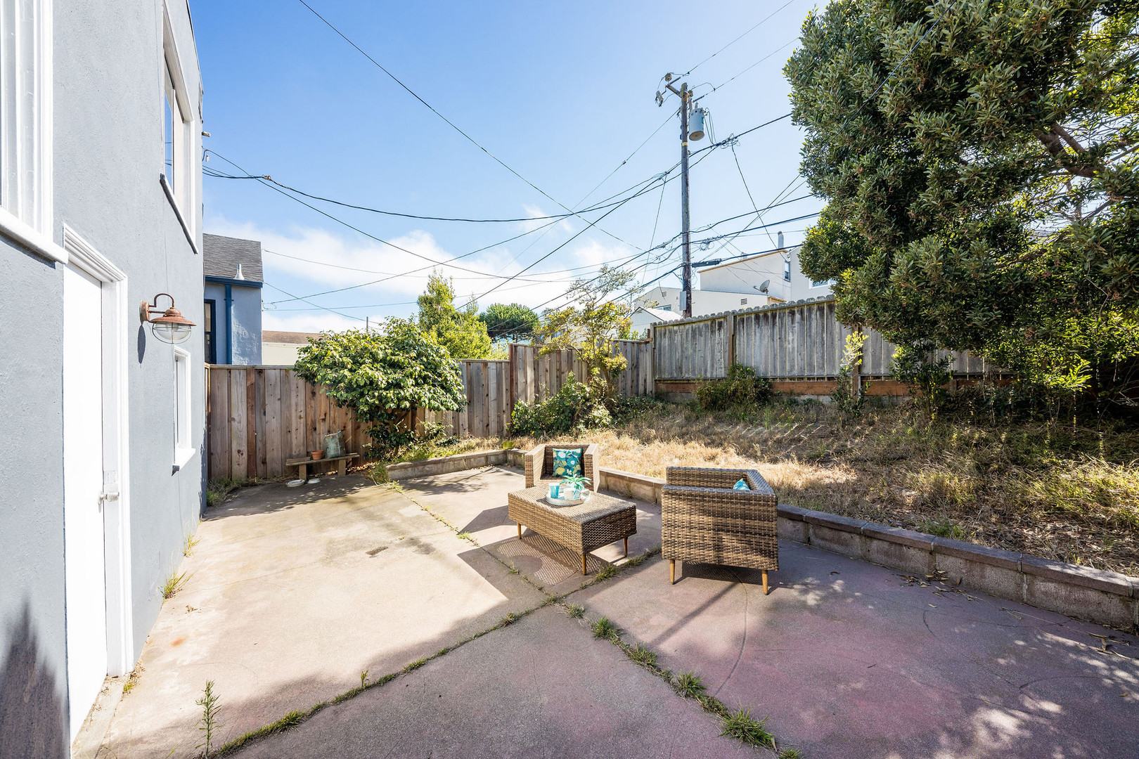 Real estate listings in Daly City