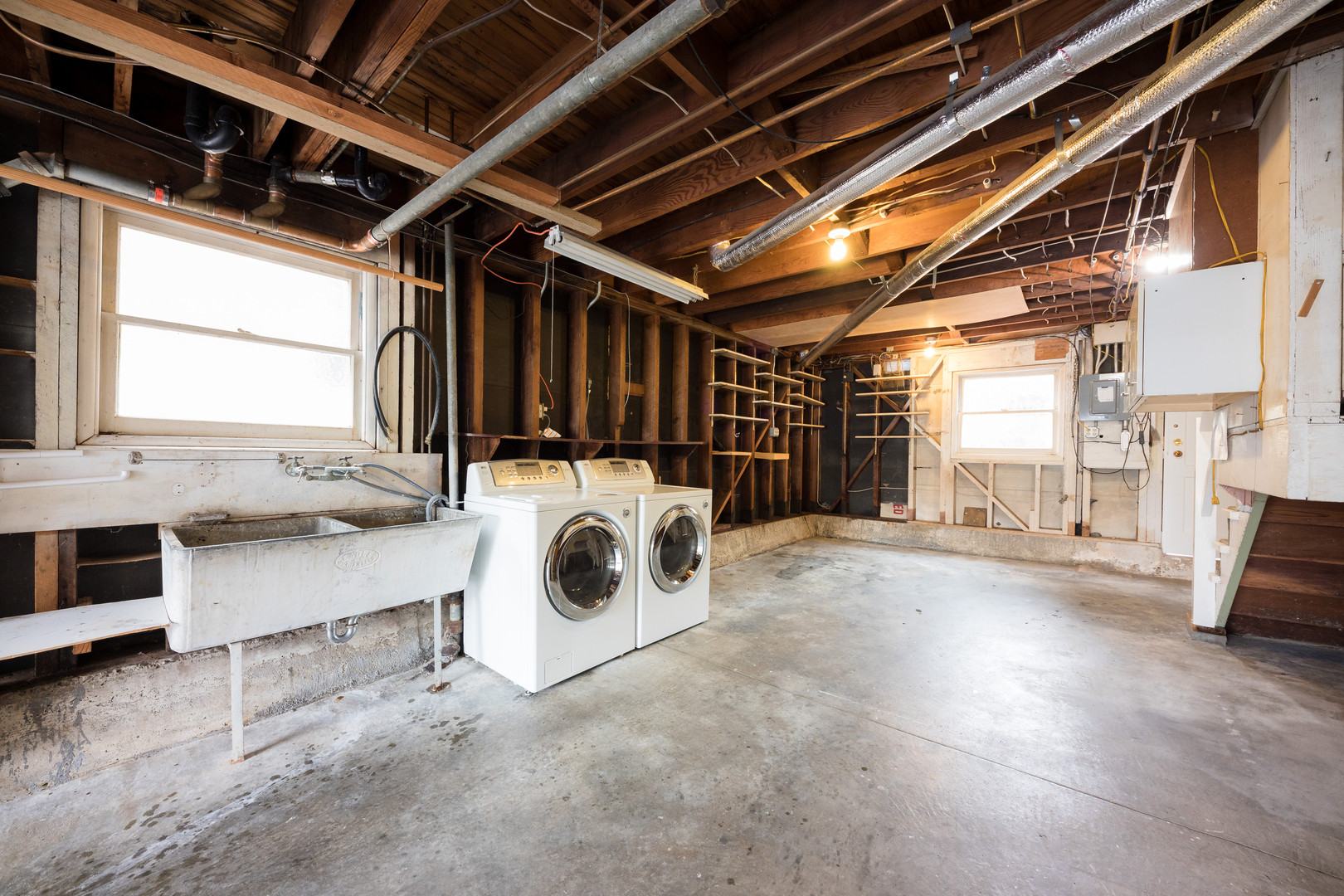 Real estate listings in Daly City