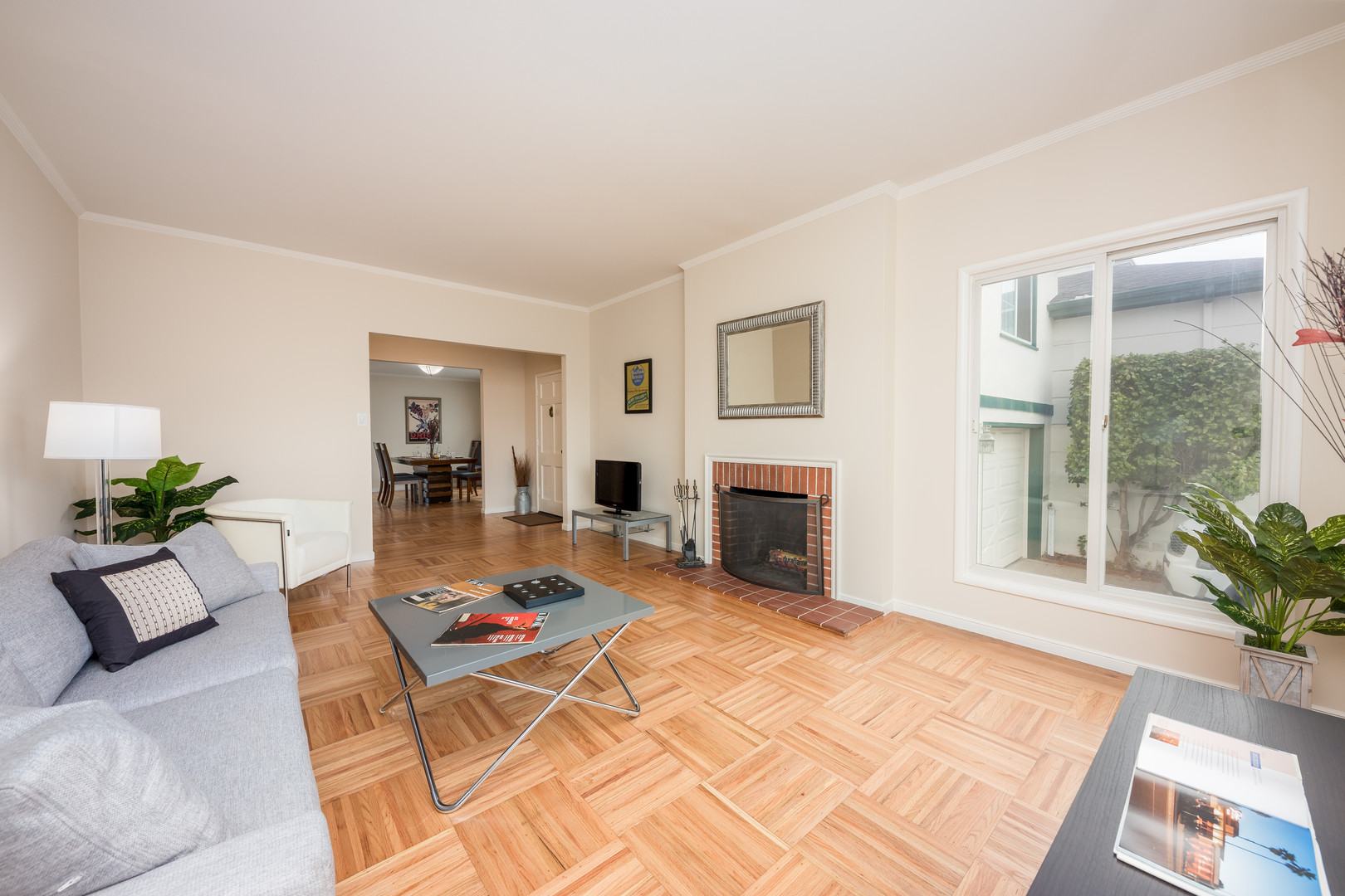 Real estate listings in Daly City