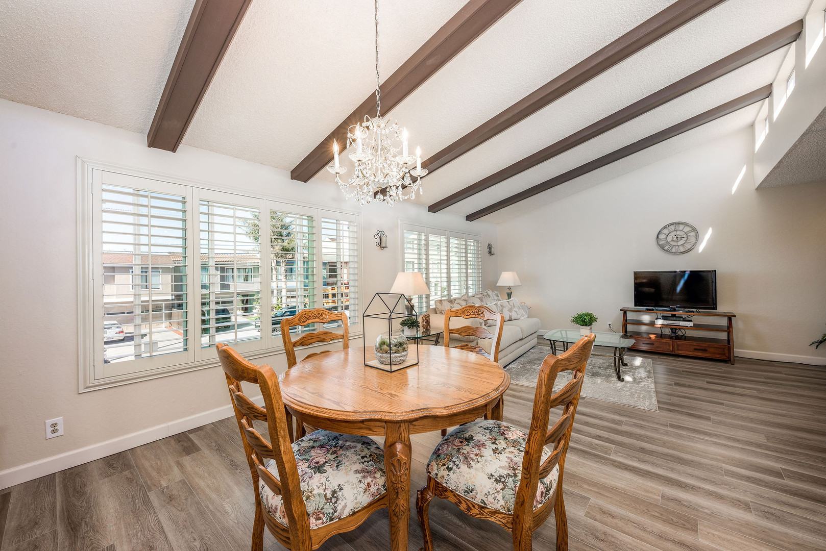Real estate listings in Daly City