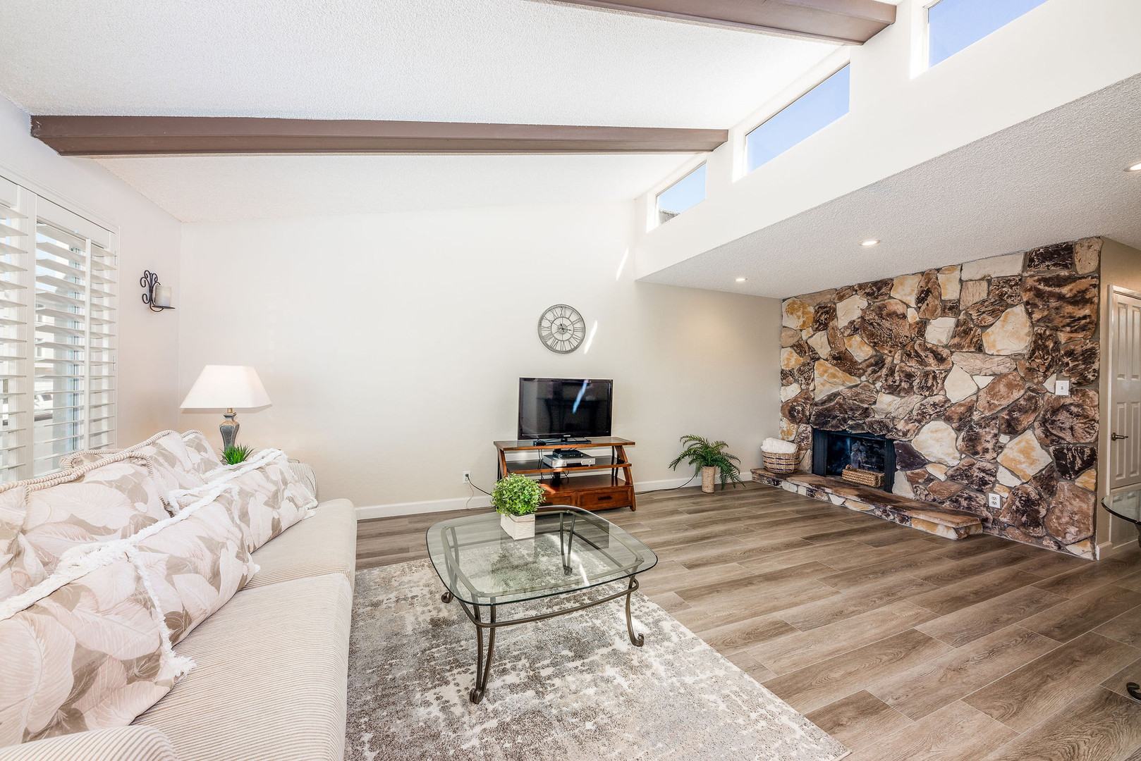 Real estate listings in Daly City
