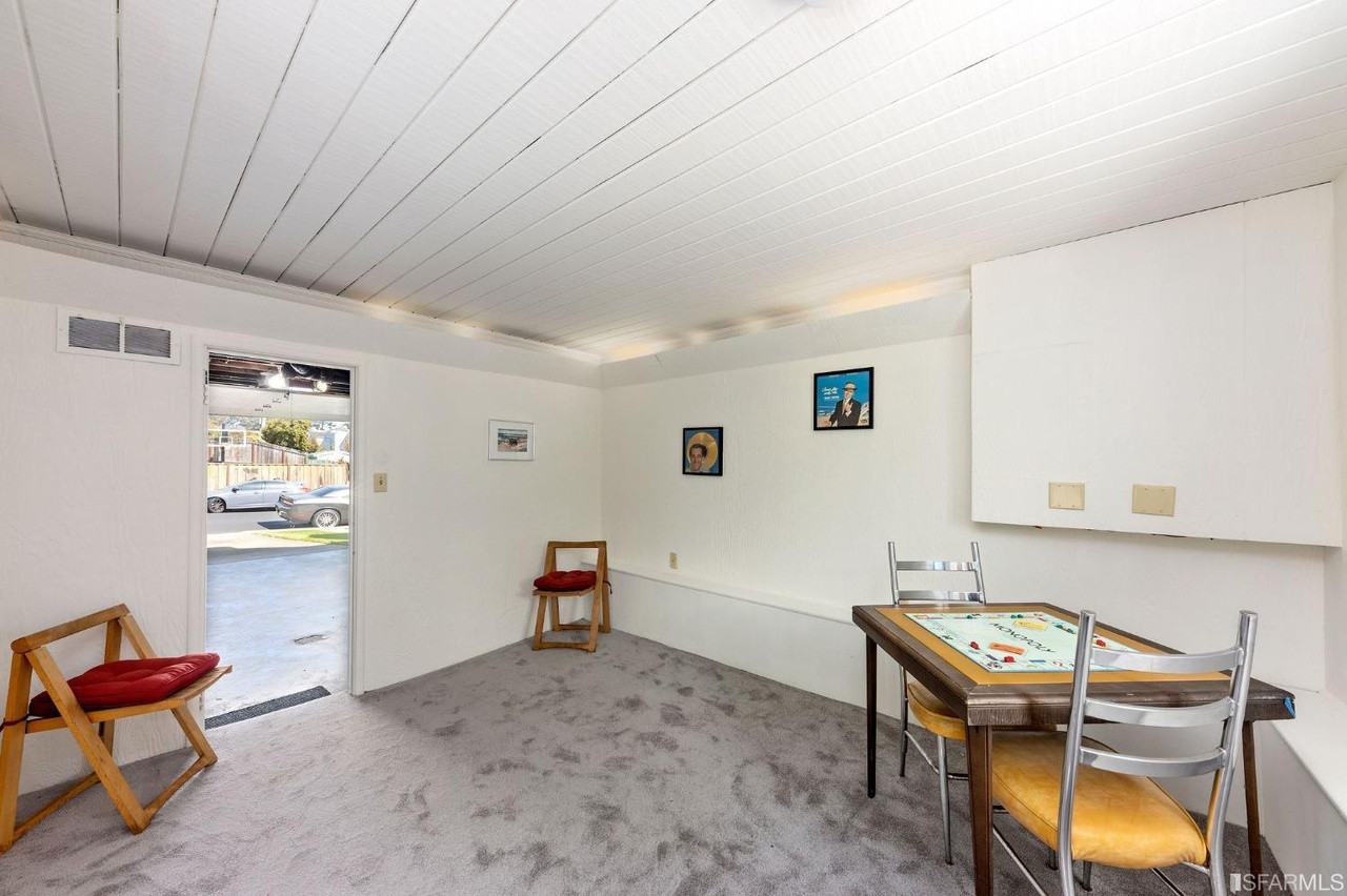 Real estate listings in Daly City