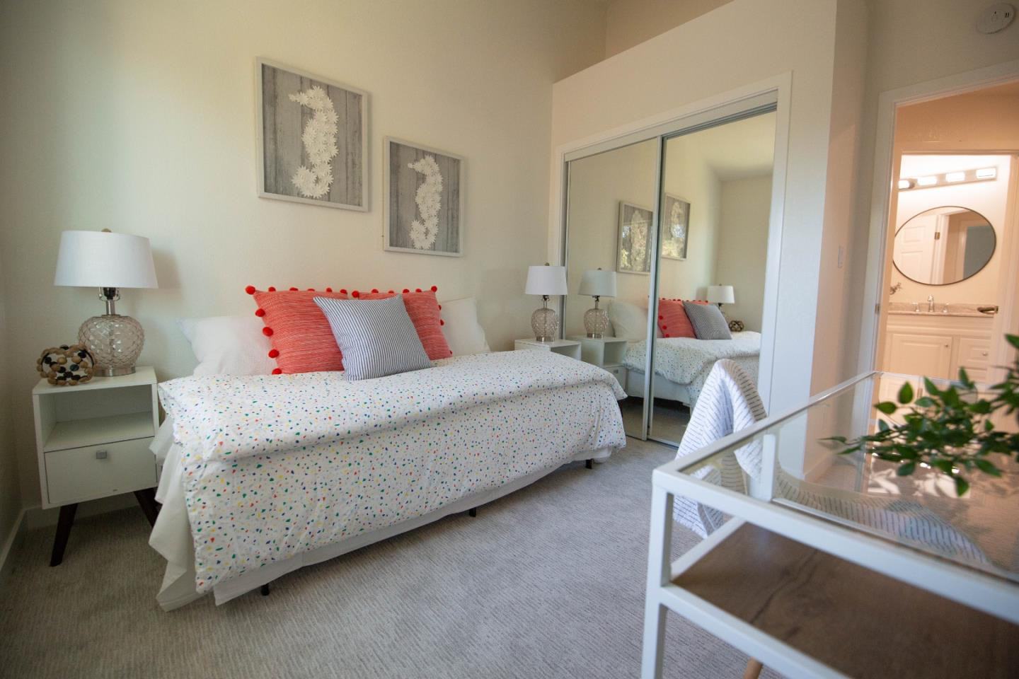 Real estate in REDWOOD CITY