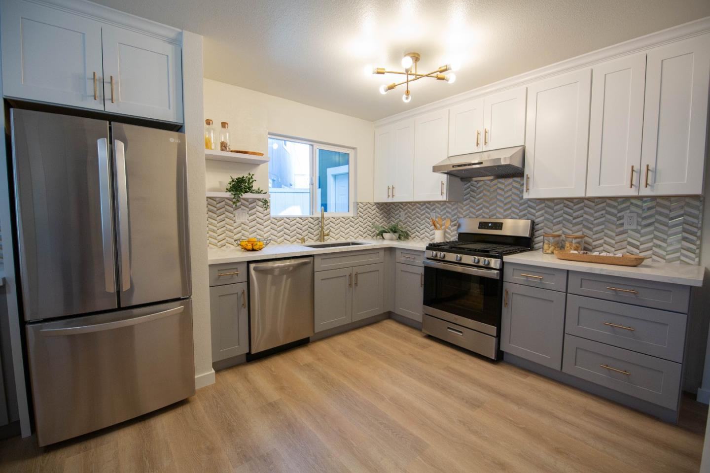 Real estate in REDWOOD CITY