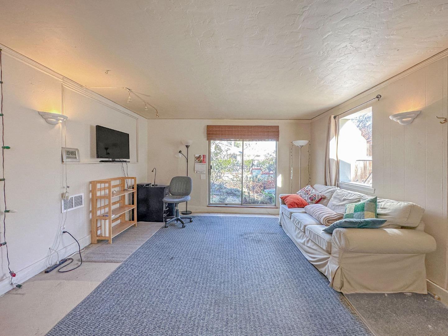 Real estate listings in REDWOOD CITY
