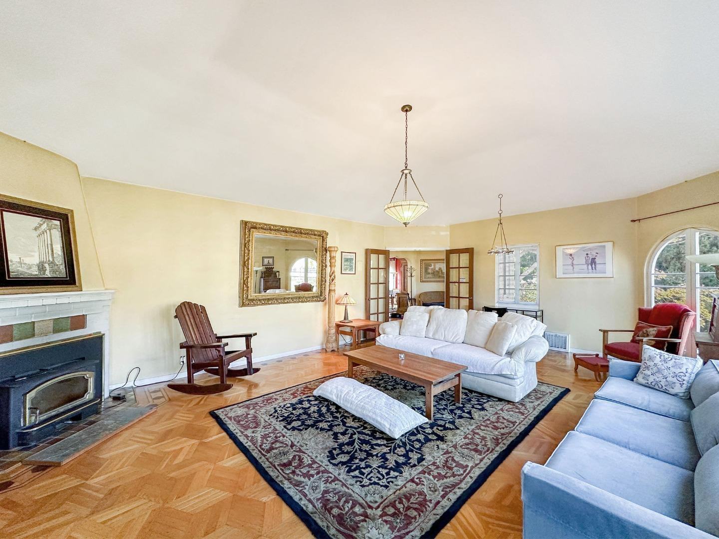Real estate in REDWOOD CITY