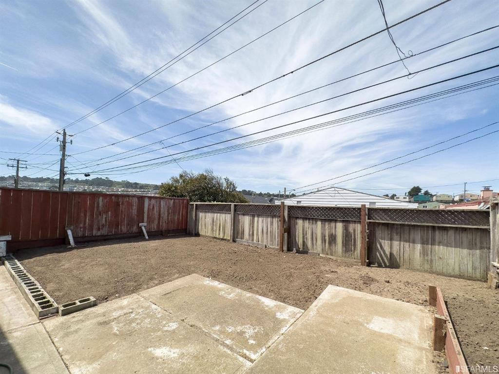 Real estate listings in Daly City