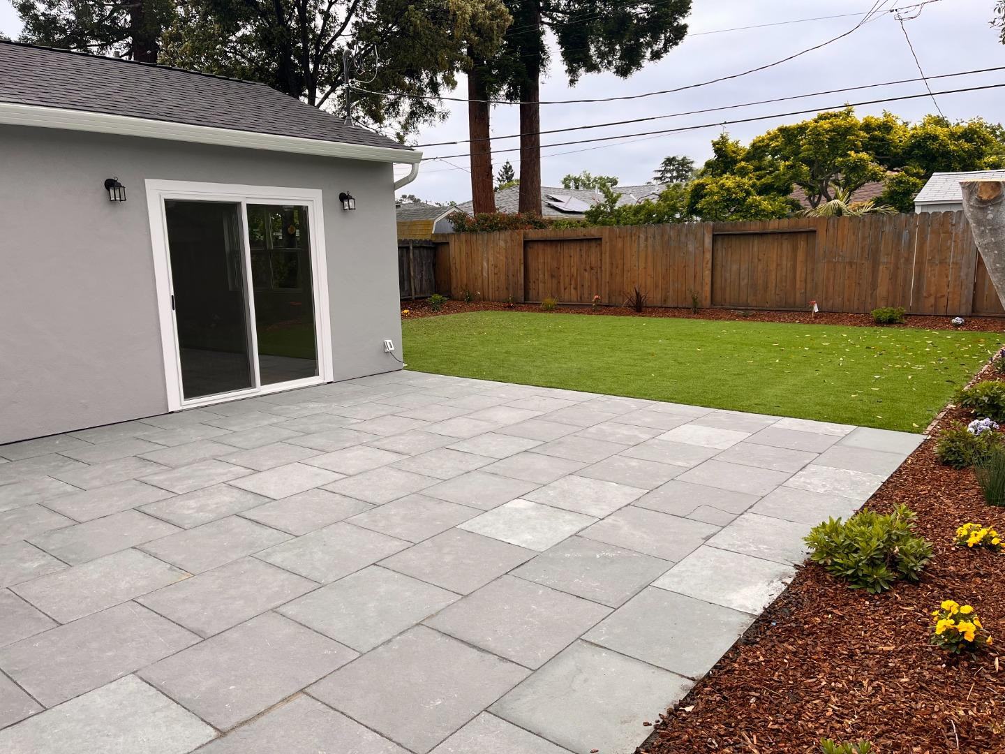 Real estate listings in SAN CARLOS