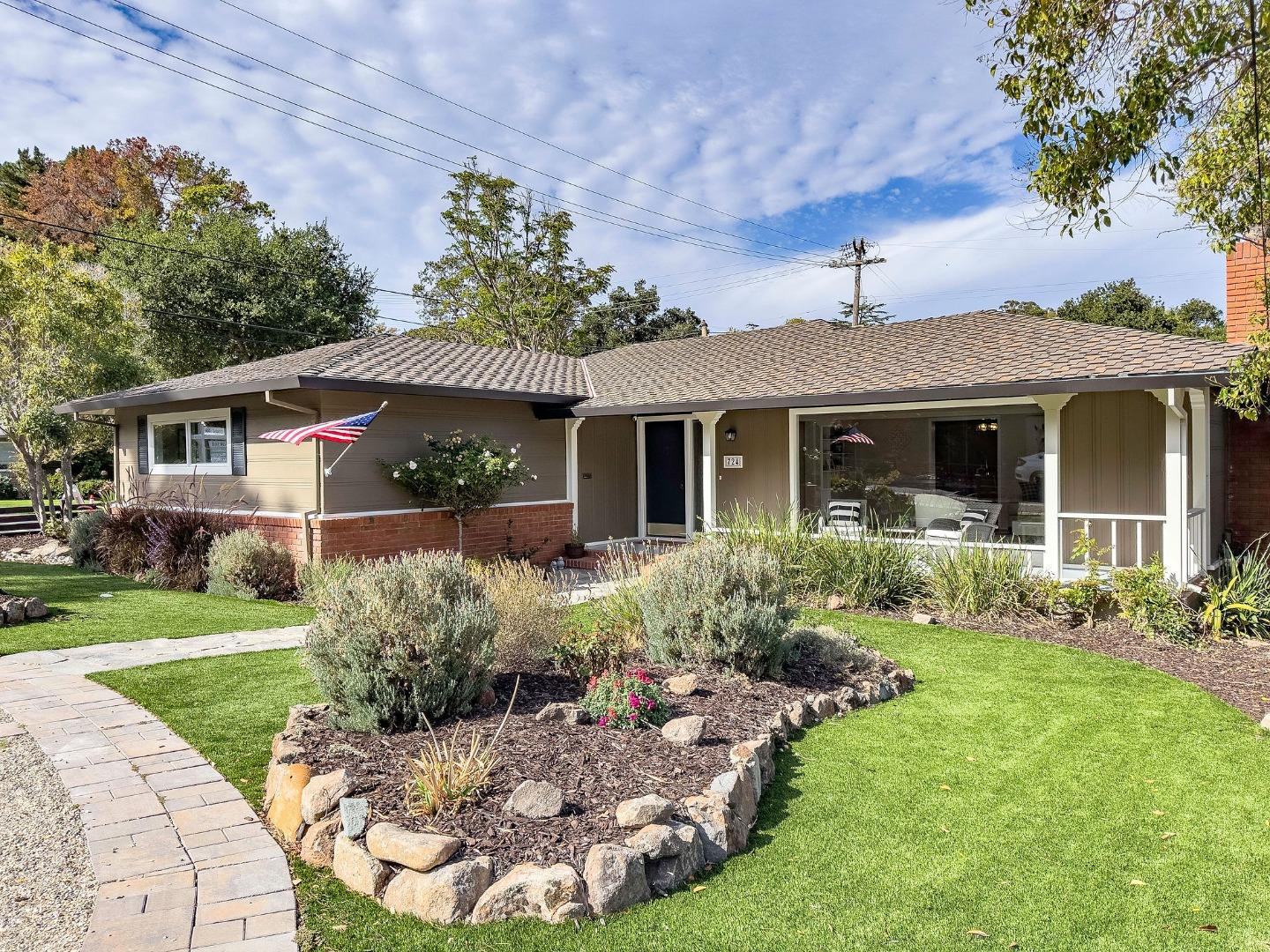 Real estate listings in SAN MATEO