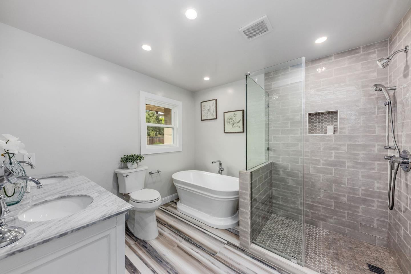 Real estate listings in SAN MATEO