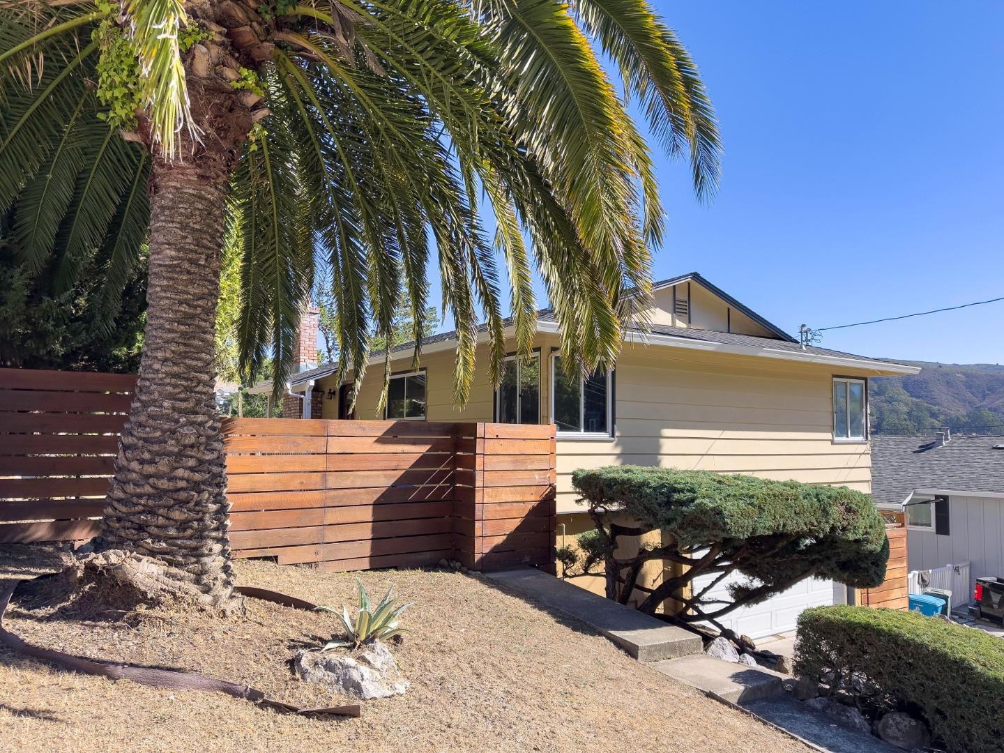 Real estate listings in PACIFICA