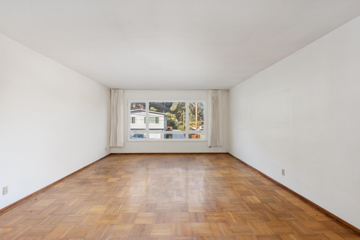 Property Listings in PACIFICA