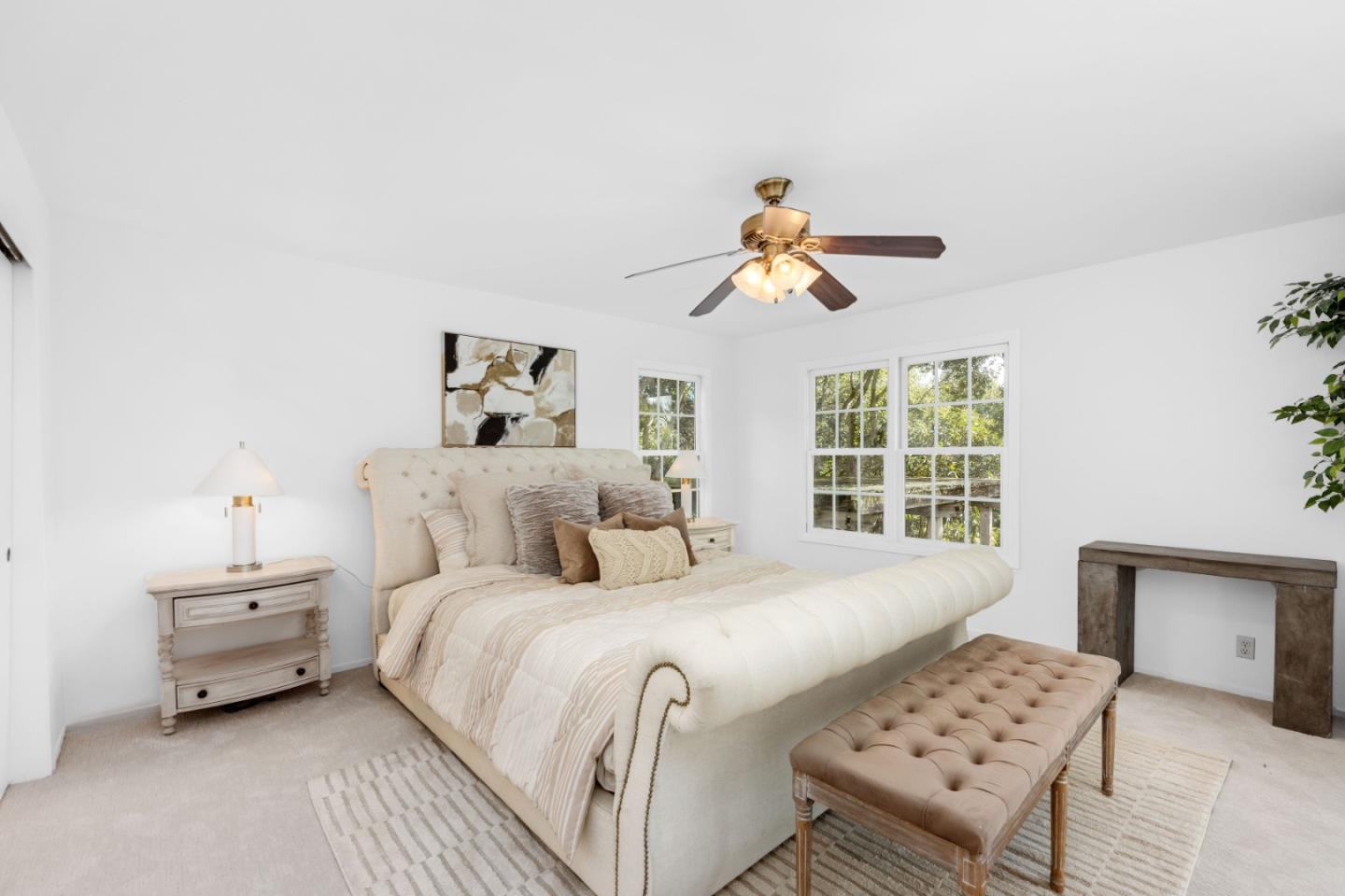Property Listings in WOODSIDE