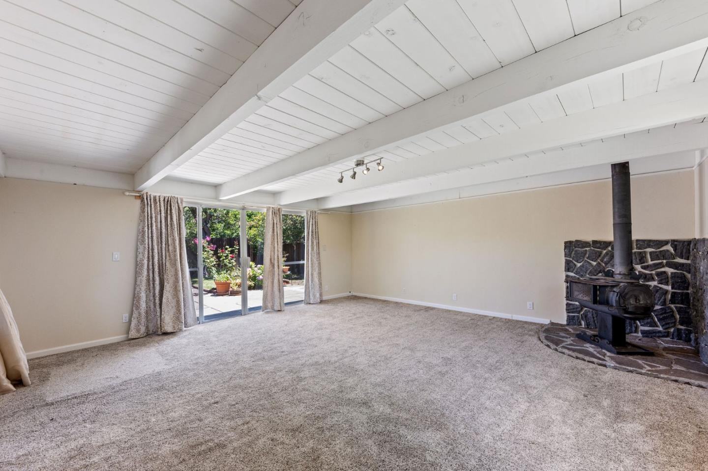 Real estate in Hayward