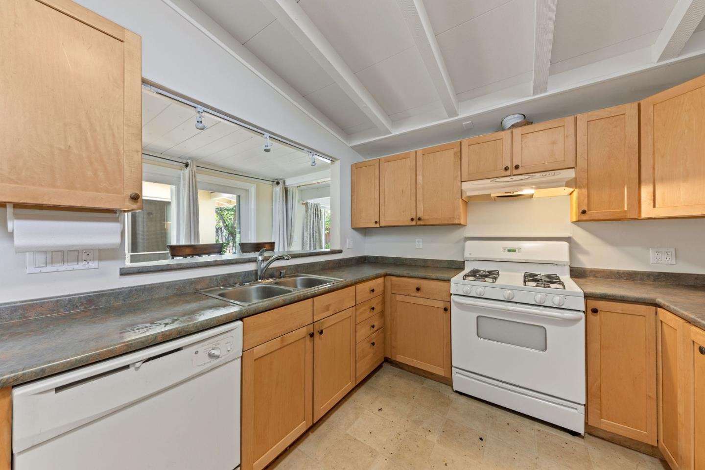 Real estate for sale in Hayward