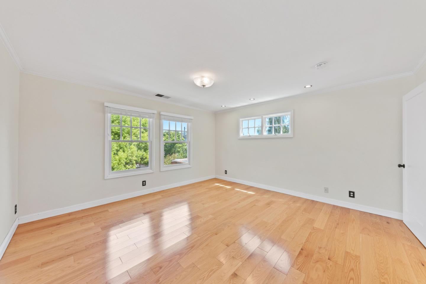 Real estate listings in BURLINGAME