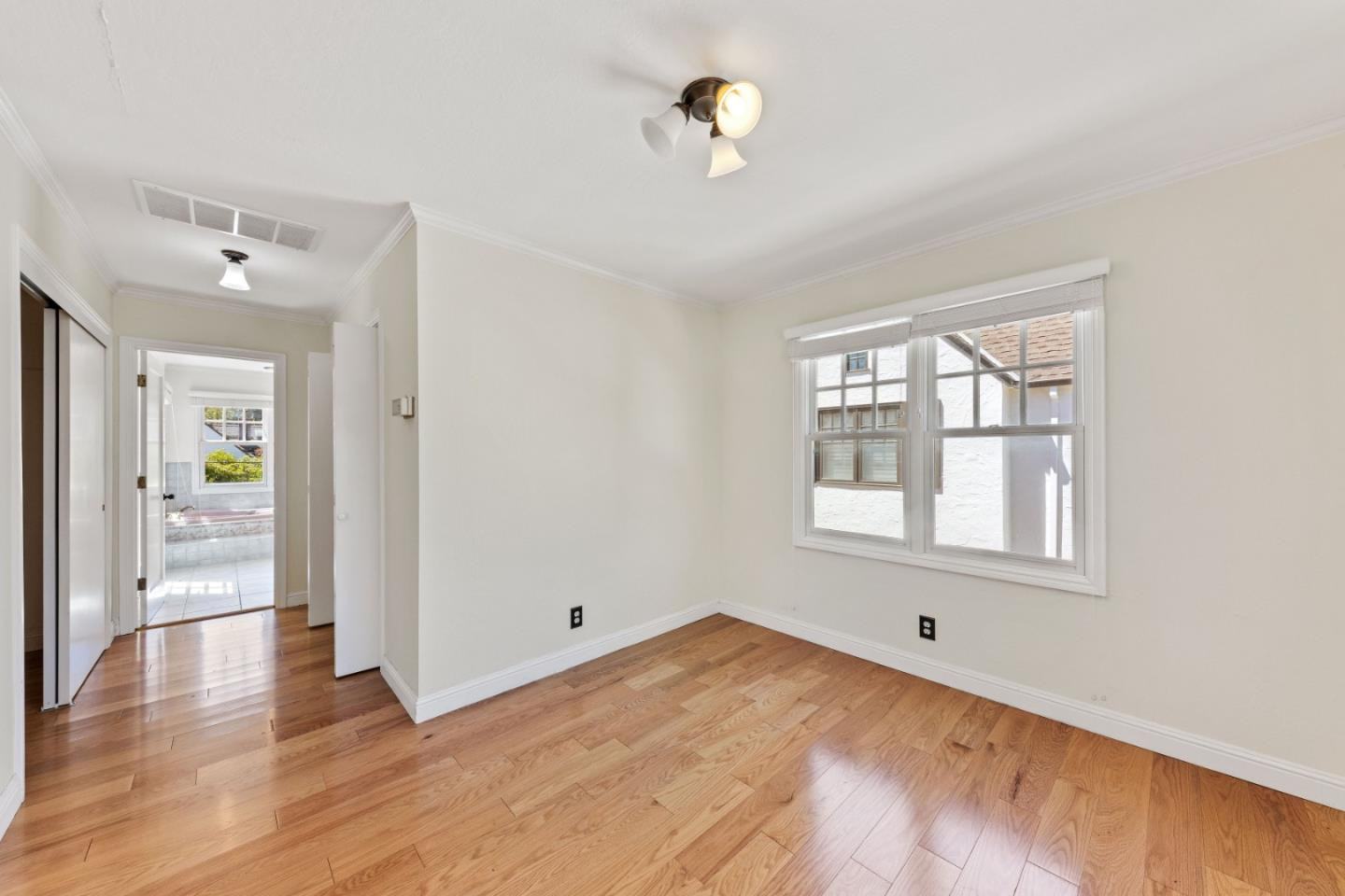 Real estate in BURLINGAME
