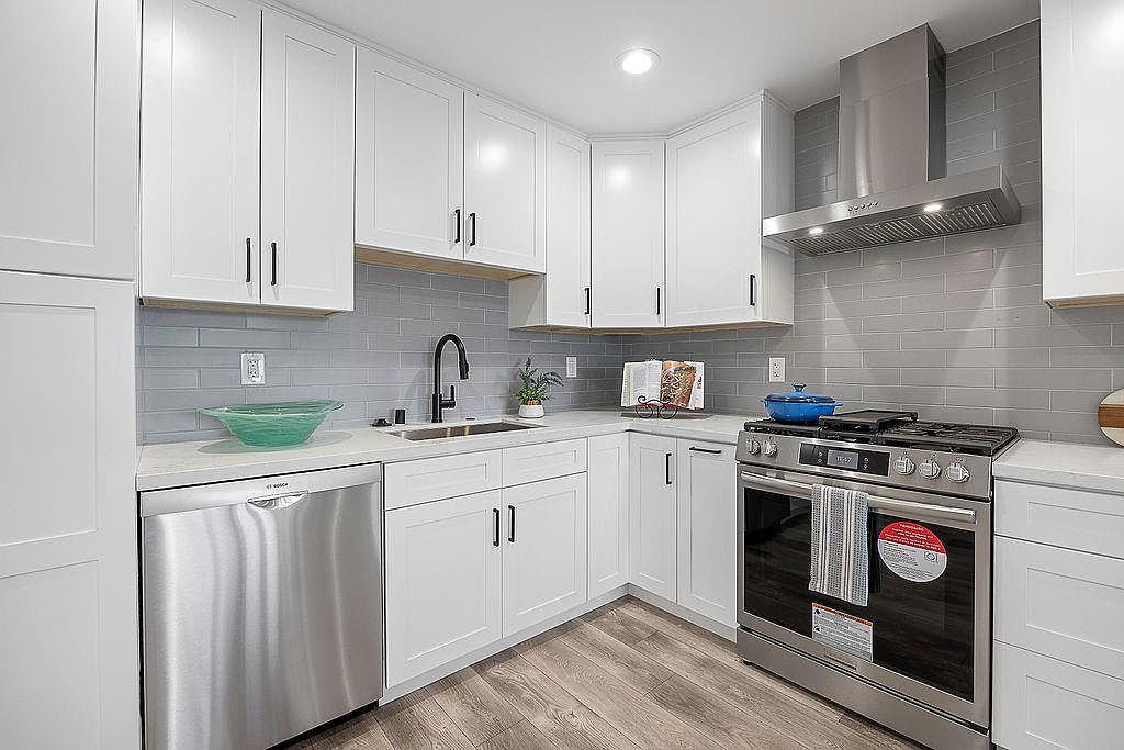 Real estate listings in South San Francisco
