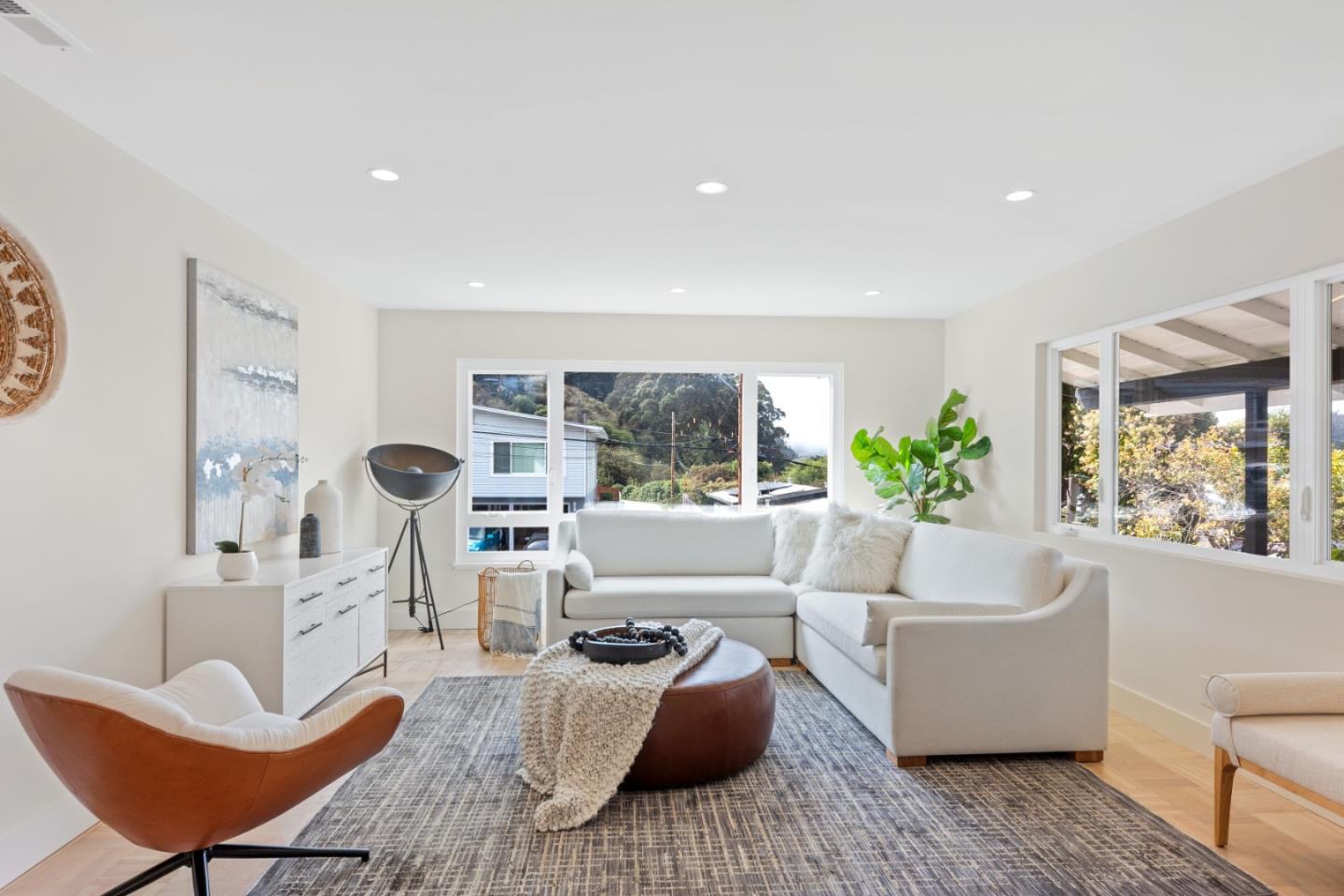 Real estate listings in PACIFICA