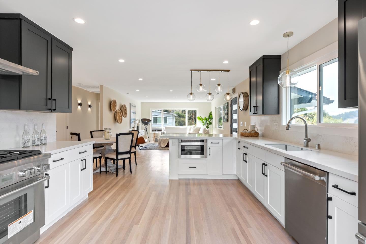 Real estate in PACIFICA