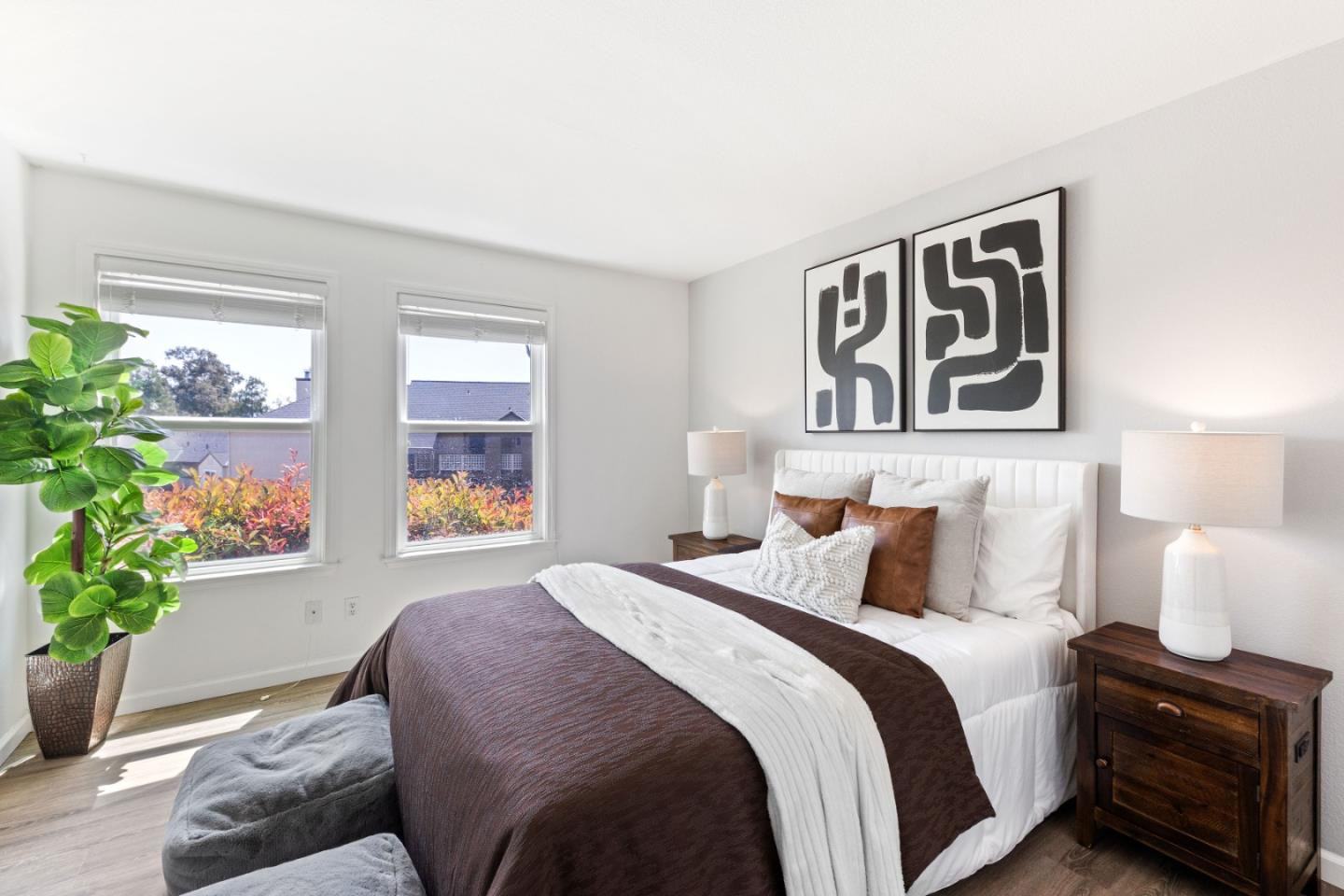 Property Listings in Hayward