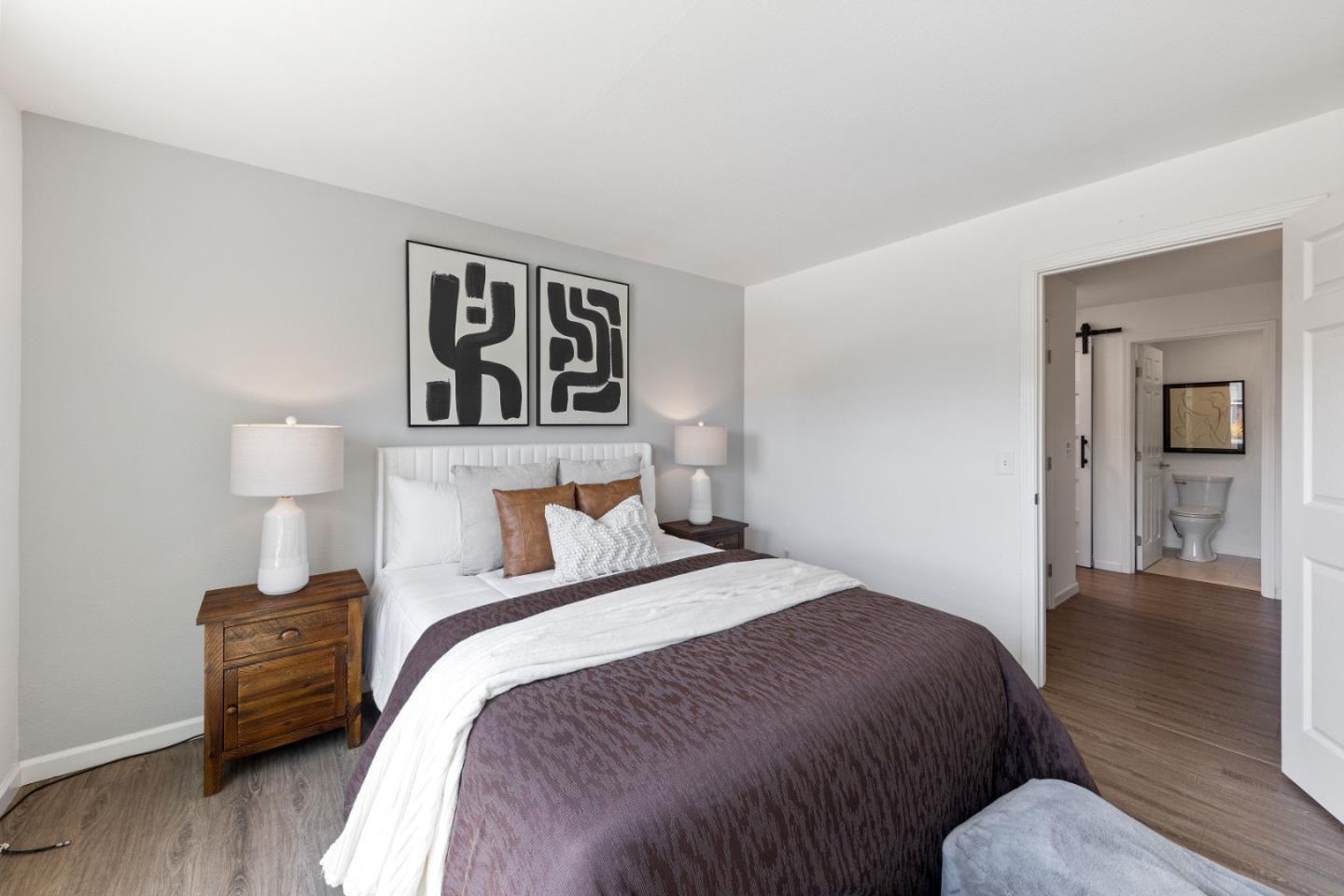 Property Listings in Hayward