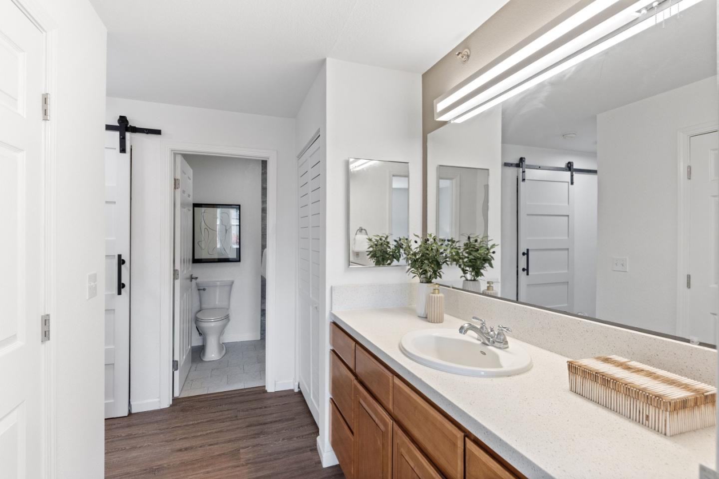 Property Listings in Hayward
