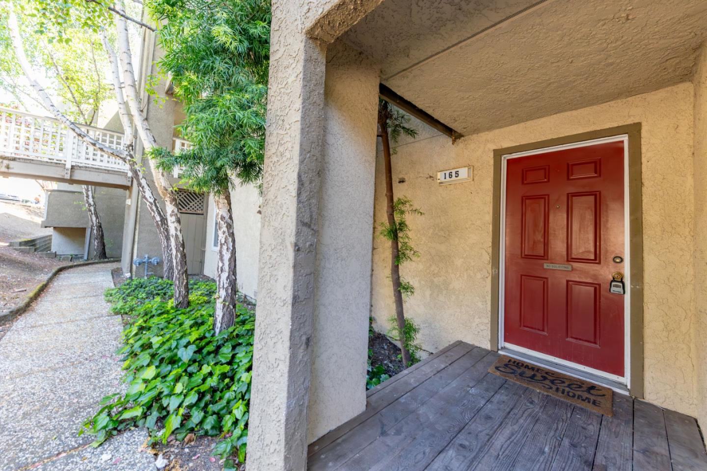 Property Listings in Hayward