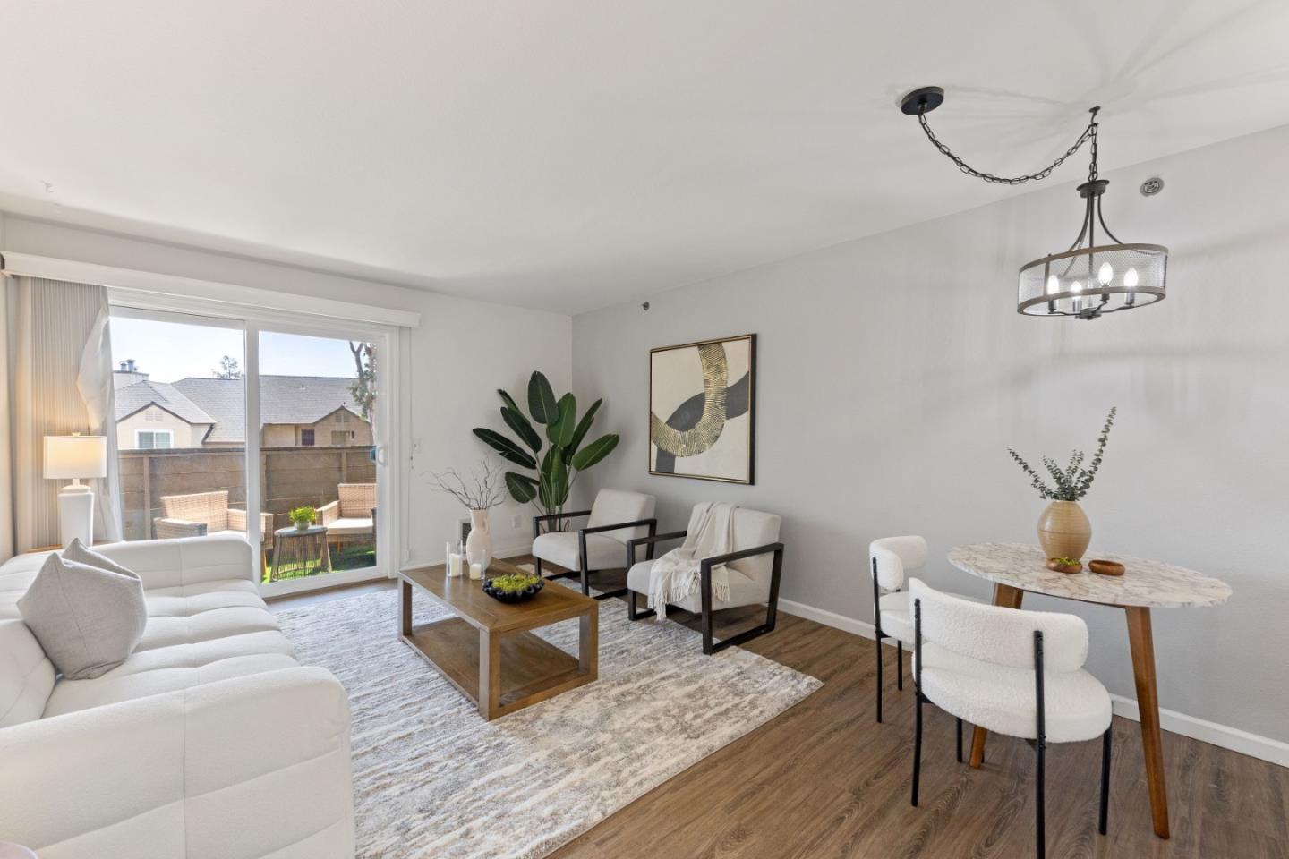 Property Listings in Hayward
