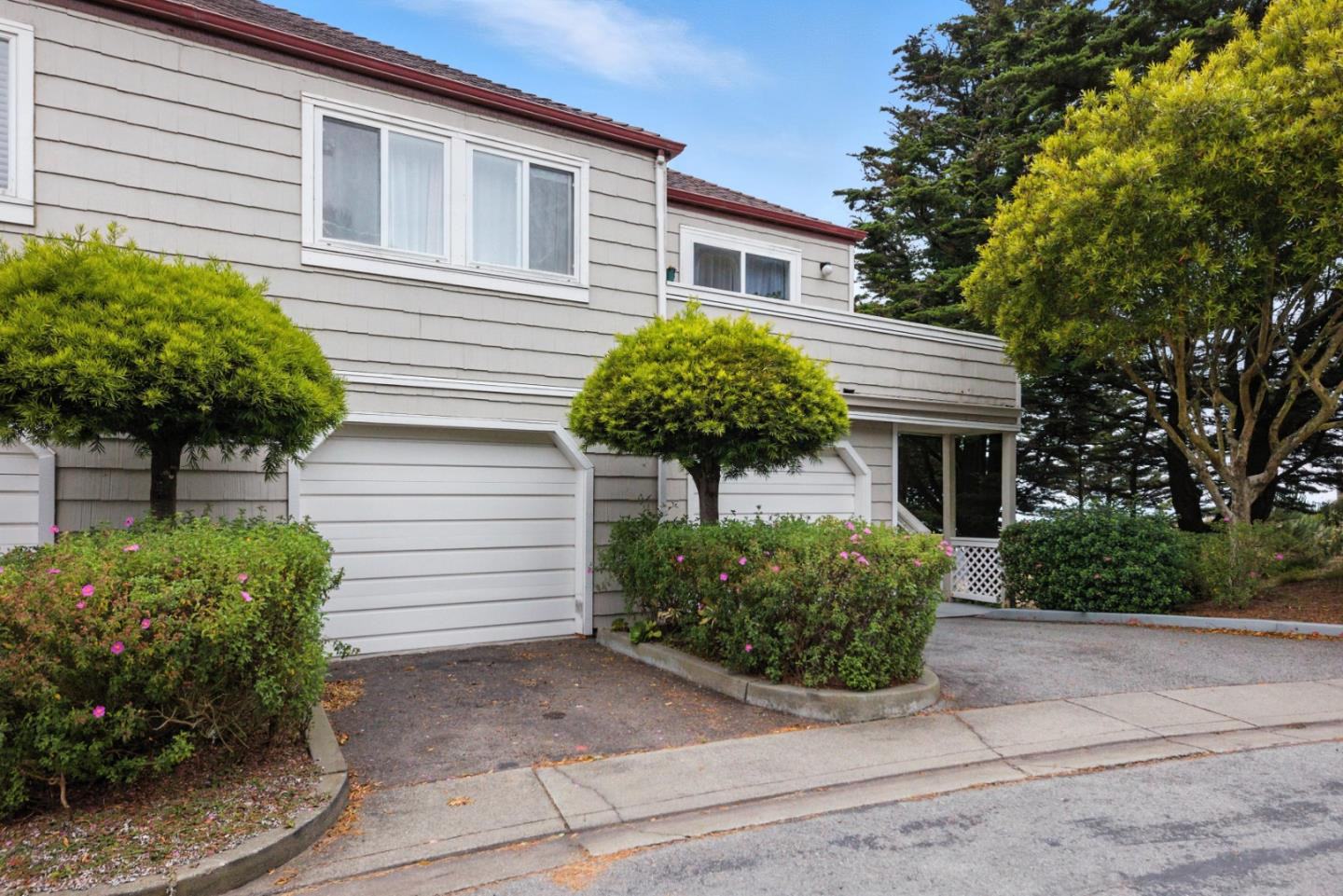 Real estate listings in DALY CITY
