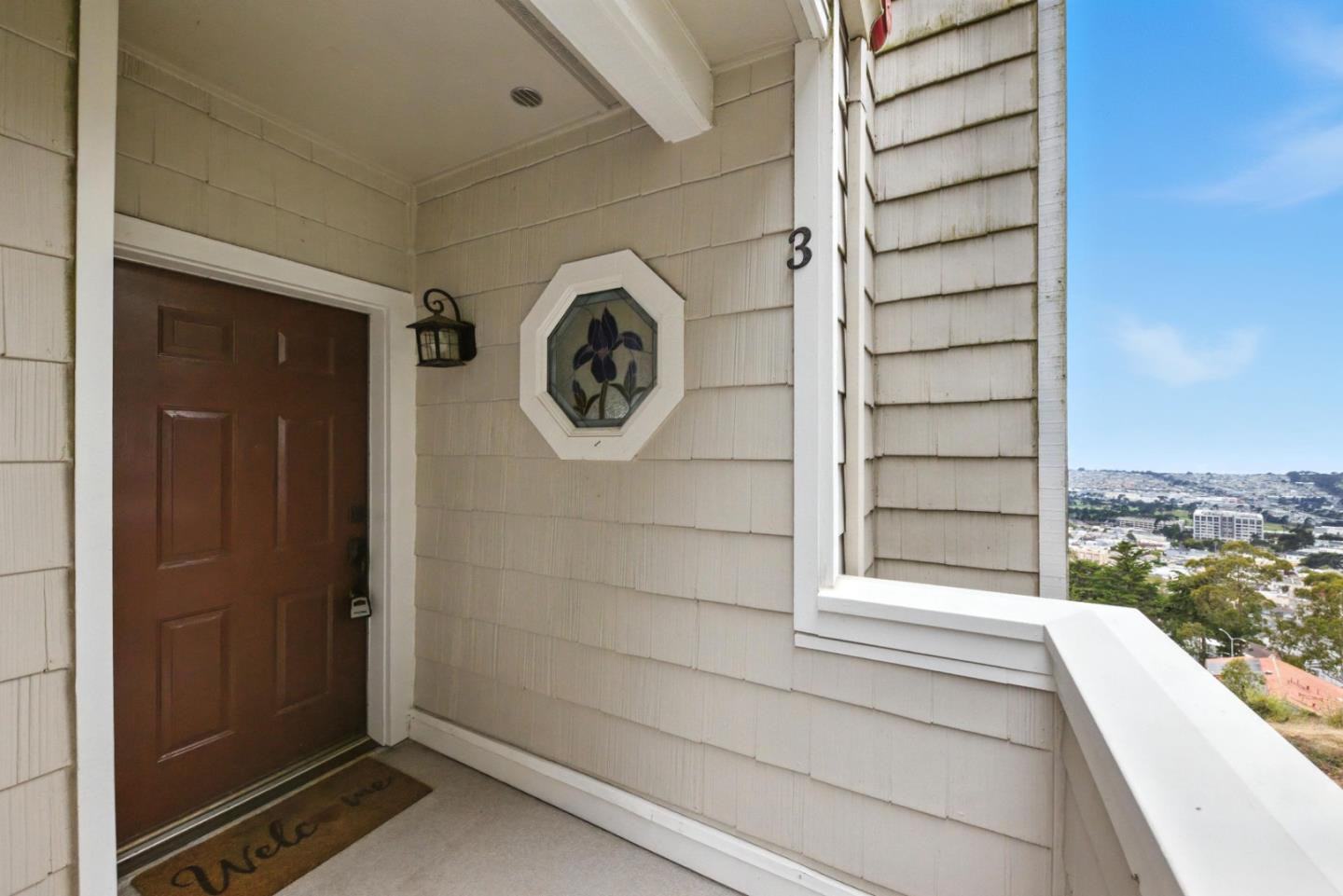 Real estate listings in DALY CITY