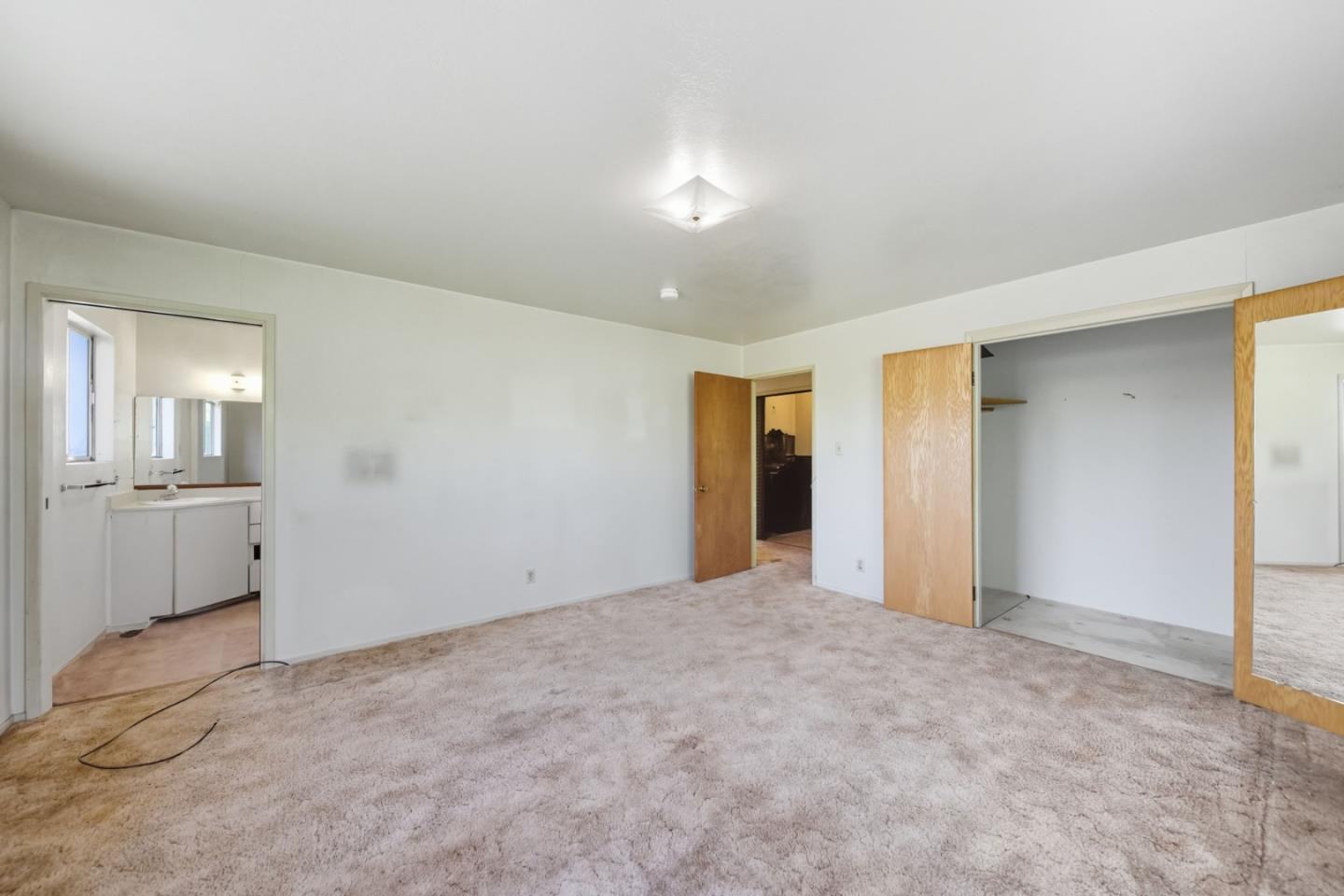 Property Listings in REDWOOD CITY