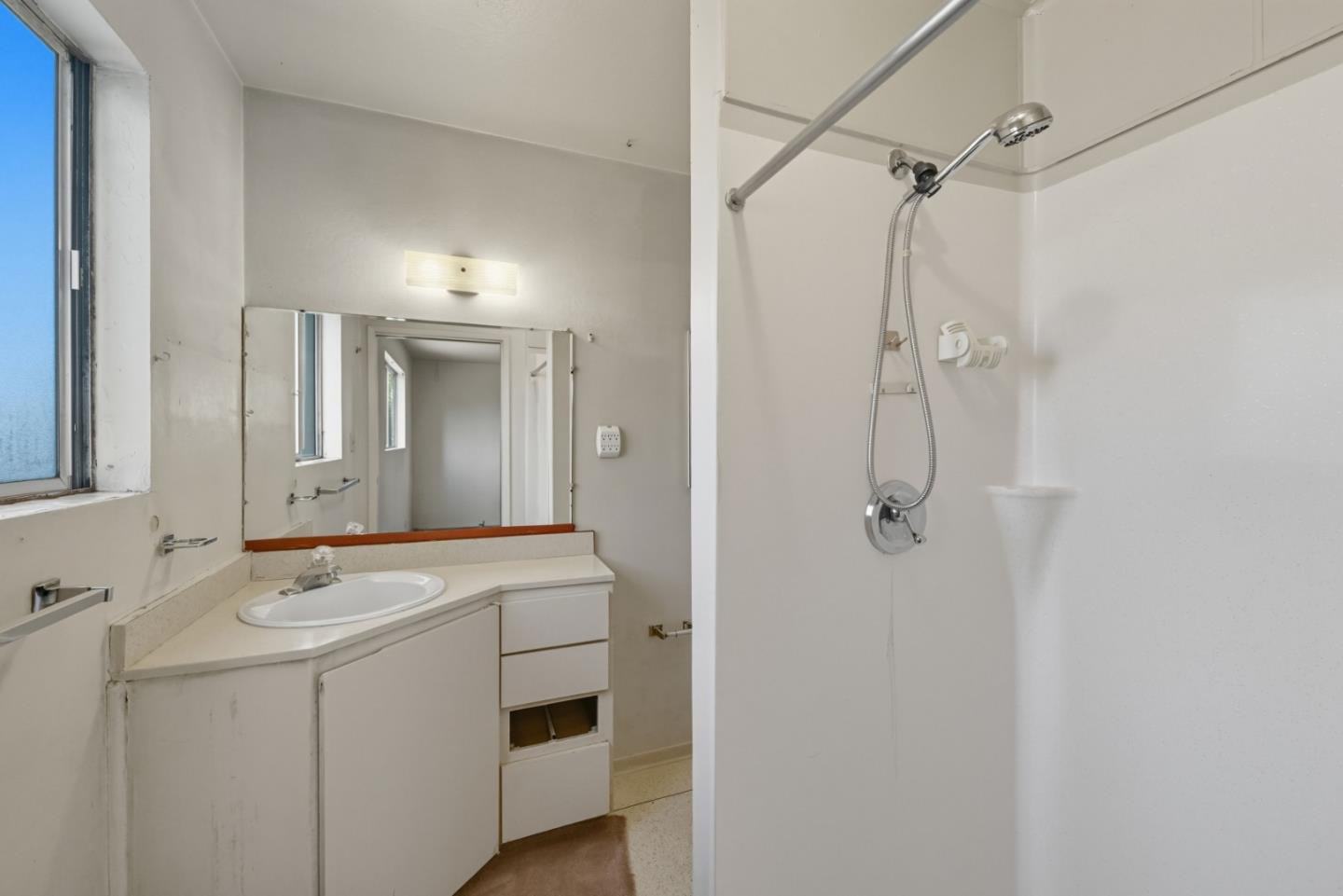 Property Listings in REDWOOD CITY