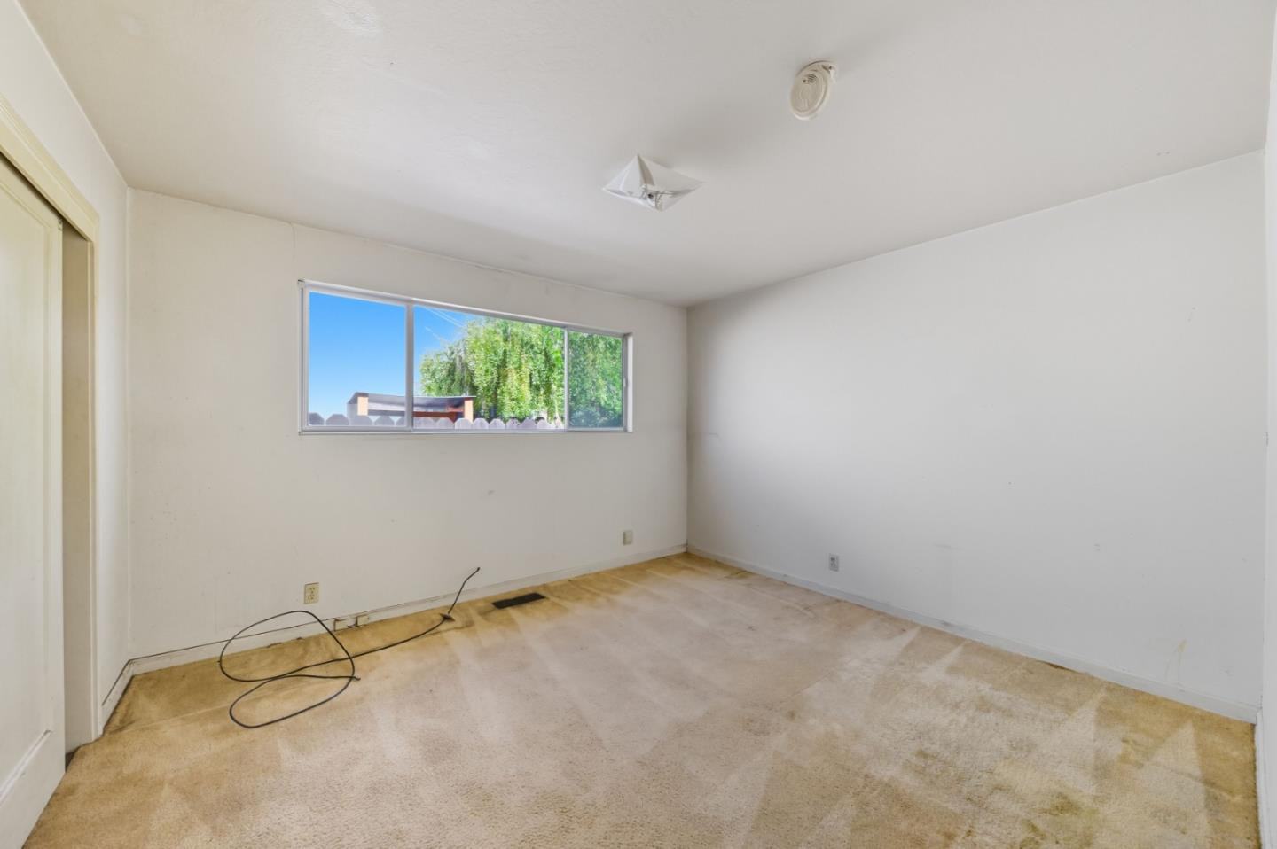 Property Listings in REDWOOD CITY