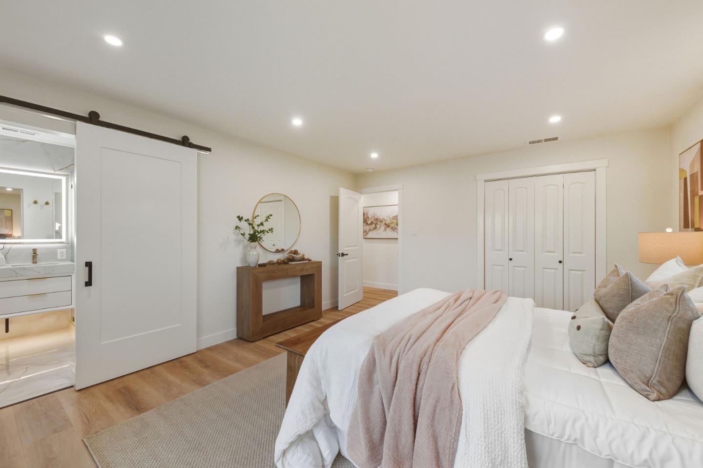 Real estate in Redwood City
