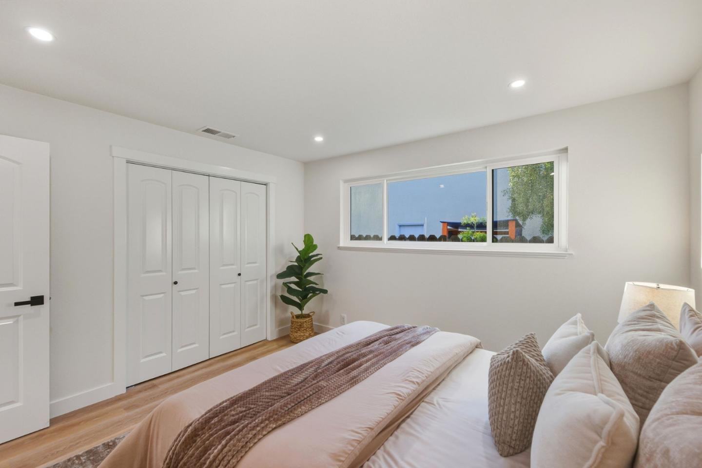 Property Listings in Redwood City