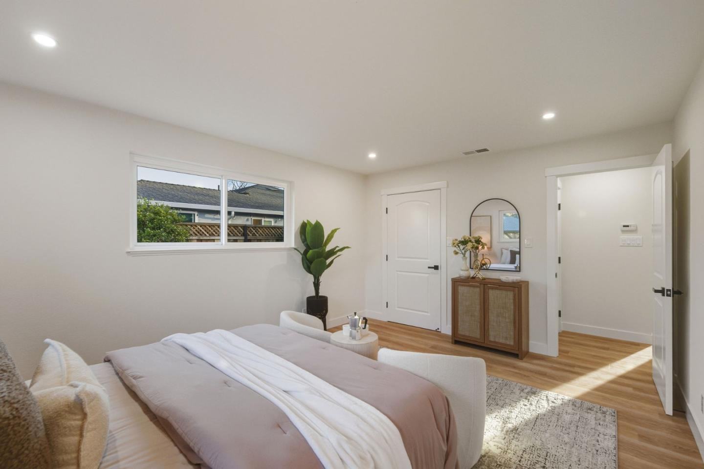 Property Listings in Redwood City