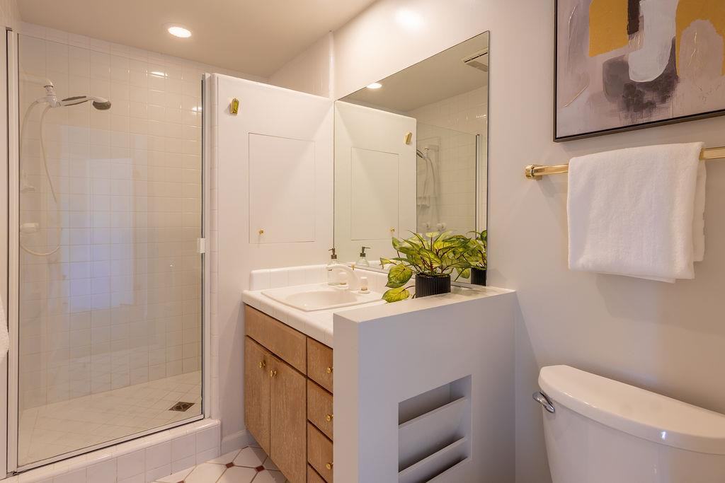 Property Listings in REDWOOD CITY